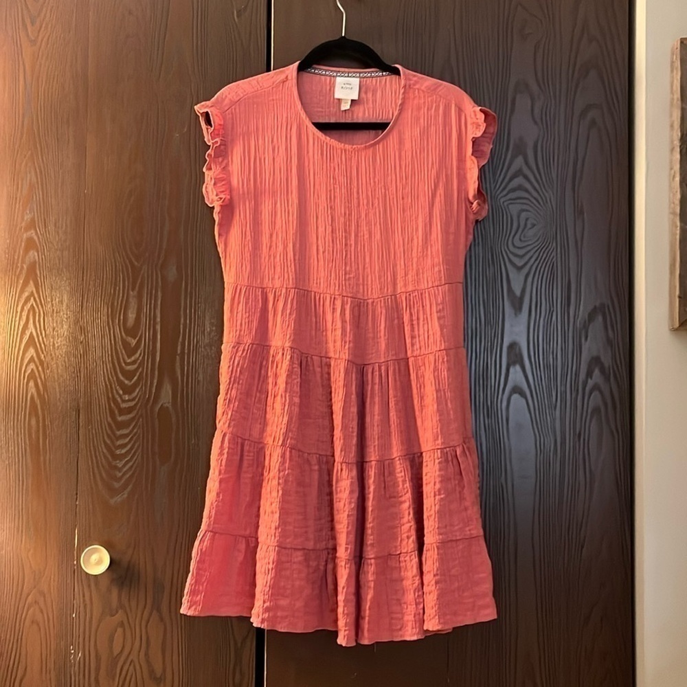 Knox Rose capped sleeved rose colored dress. Size XS.